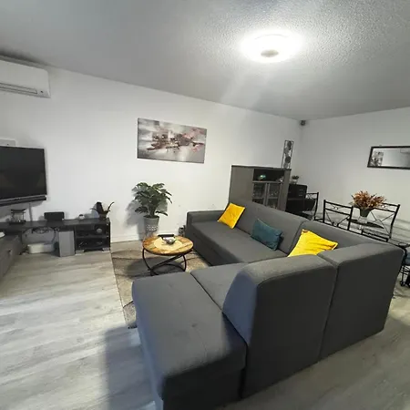 Апартаменты T2 Le Galant *